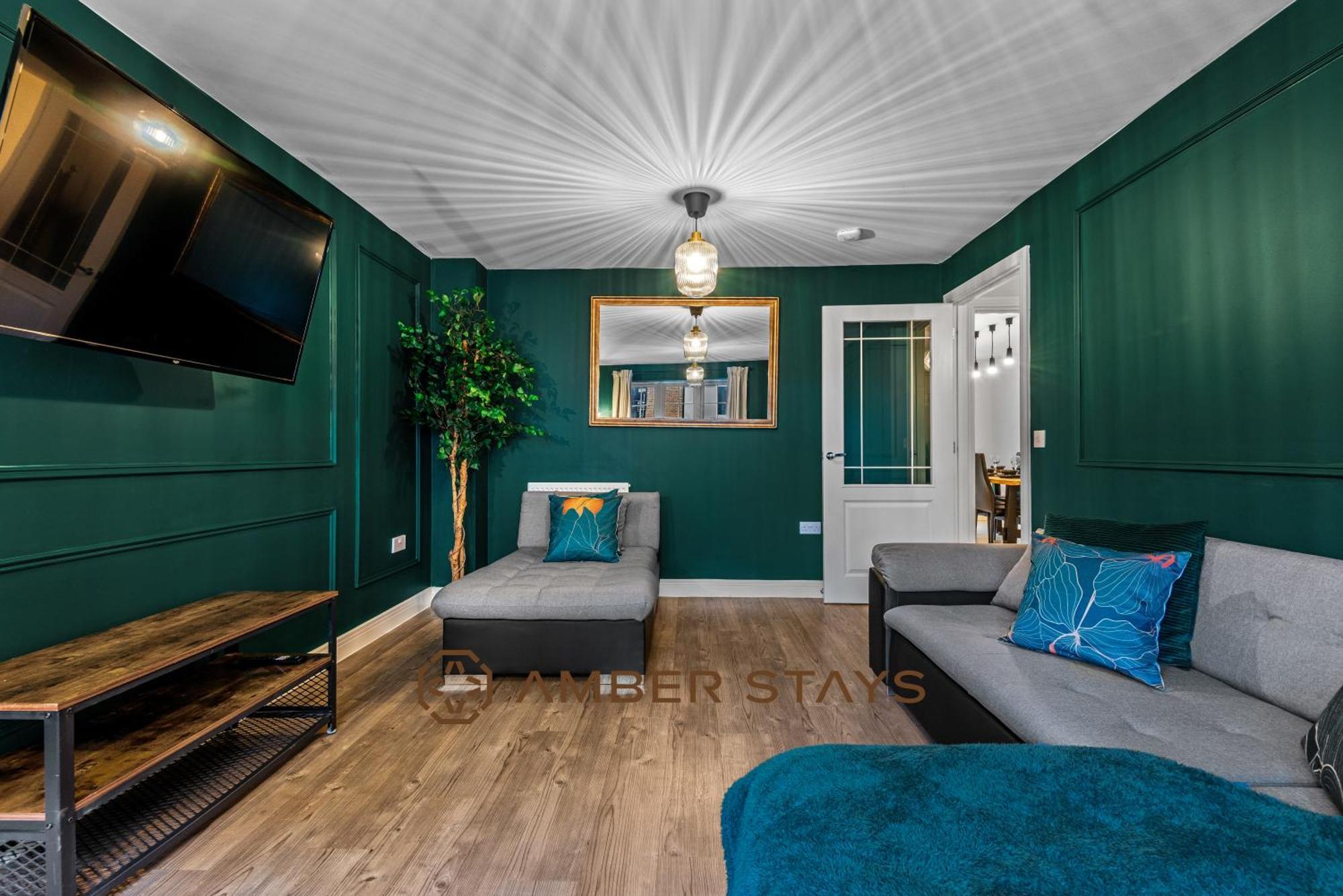 Spacious 5 Bed House In Reading By Amber Stays, Perfect For Business & Contractors, Sleeps 12! Екстер'єр фото